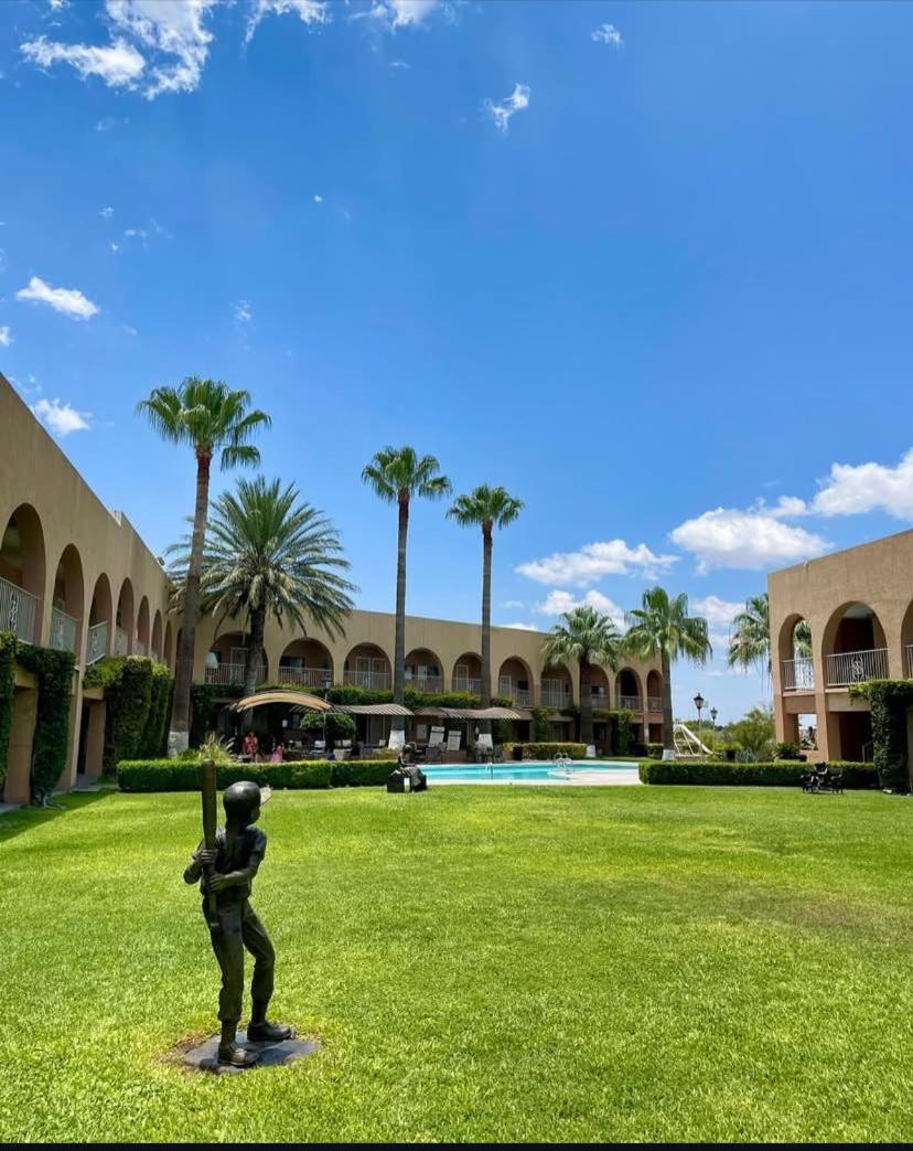 Hotel Santa Fe Camargo Exterior photo